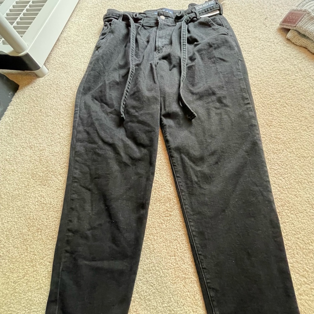 Hollister Ultra High Moms Jeans